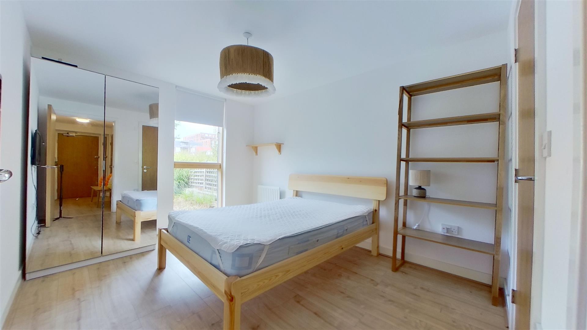325 South Row, Milton Keynes